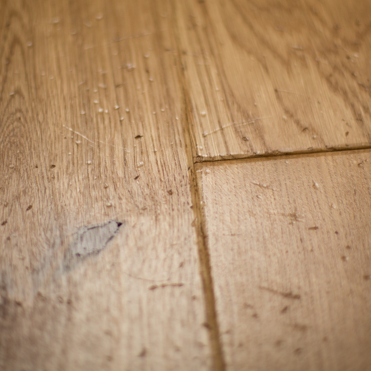 distressed hard wood engineered  Golden Sandringham